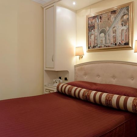 Relais Frattina Hotel Rome Exterior photo